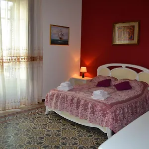 Salinas Bed & Breakfast